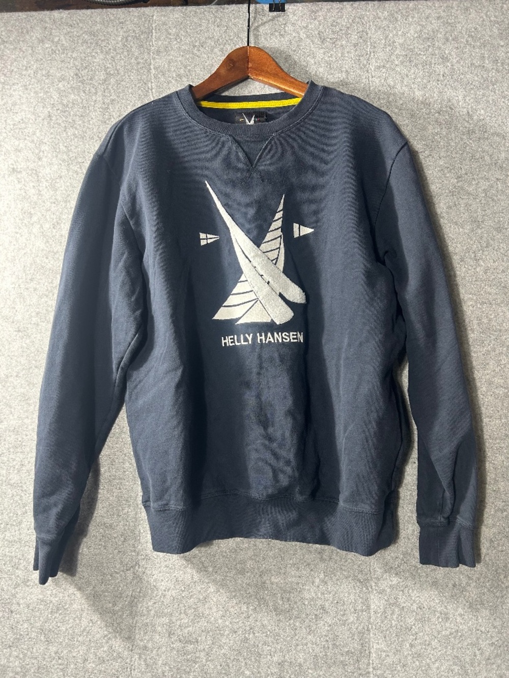 Helly Hansen Mens L Navy Crewneck Sweatshirt Chenille Sail Logo Y2K 90s Preppy